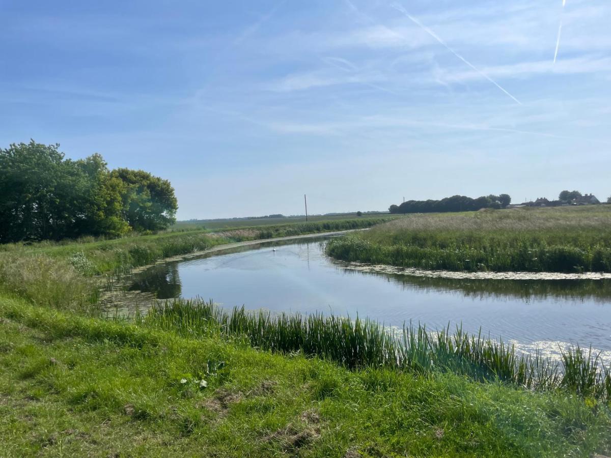 Luxury Glamping At The Riverside Hotell Skegness Eksteriør bilde