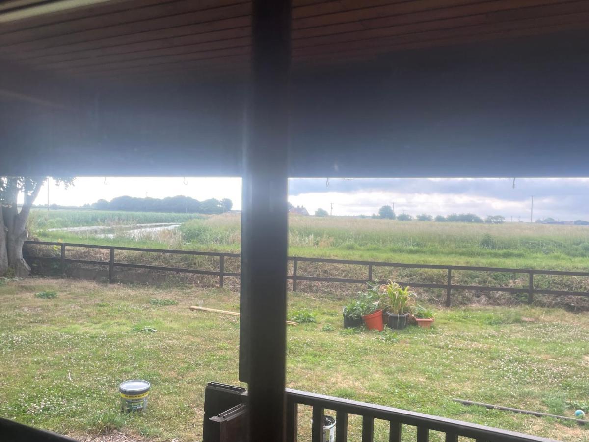 Luxury Glamping At The Riverside Hotell Skegness Eksteriør bilde